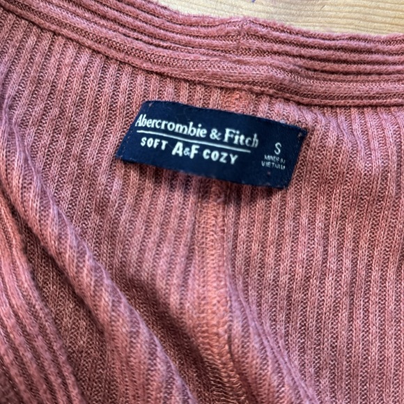 Abercrombie Soft A&F Cozy Long Sleeve - Picture 2 of 2